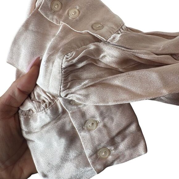 ASTR The Label Lilith Satin Wrap Crop Top size Medium - Picture 5 of 8